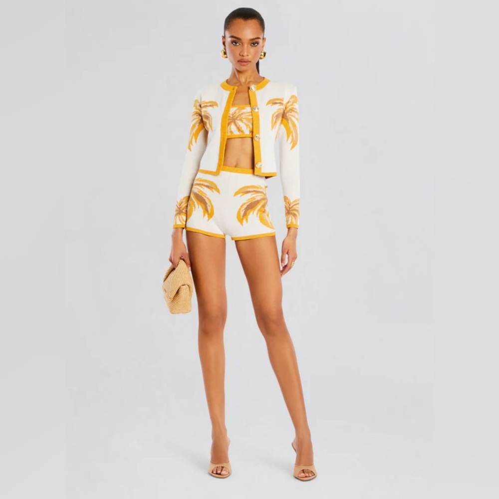 Retrofete 3 piece elegant knit Shorts in White and Yellow with gold accents